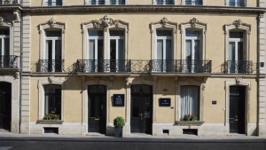 Découvrez les clés essentielles pour décrypter et comprendre facilement le devis d’un façadier. Un guide précieux pour vous aider à naviguer en toute confiance dans le monde des travaux de façade ! Les différentes lignes du devis La description des […]
