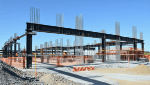Dans le domaine de la rénovation et de la construction, créer une ouverture dans un mur porteur est une opération délicate qui doit être abordée avec précaution et expertise. Pourquoi tant de prudence ? Parce qu’un mur porteur supporte une […]