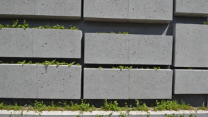 Découvrez comment le béton cellulaire se positionne comme une solution idéale alliant écologie et performance pour la construction de murs. Atouts environnementaux du béton cellulaire Les Atouts Environnementaux du Béton Cellulaire Le béton cellulaire est un matériau de construction contemporain […]