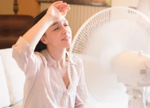 En été, lorsque le soleil brûlant se fait sentir, il peut être difficile de garder sa maison fraîche et agréable. Les températures élevées peuvent rendre l'intérieur étouffant et inconfortable, ce qui peut être très désagréable. Heureusement, il existe des astuces […]